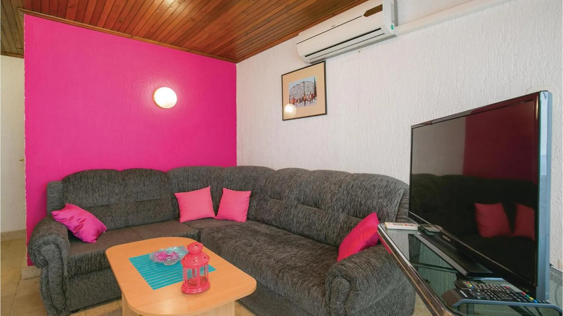 ראבני Lovely Apartment In Labin With House Sea View