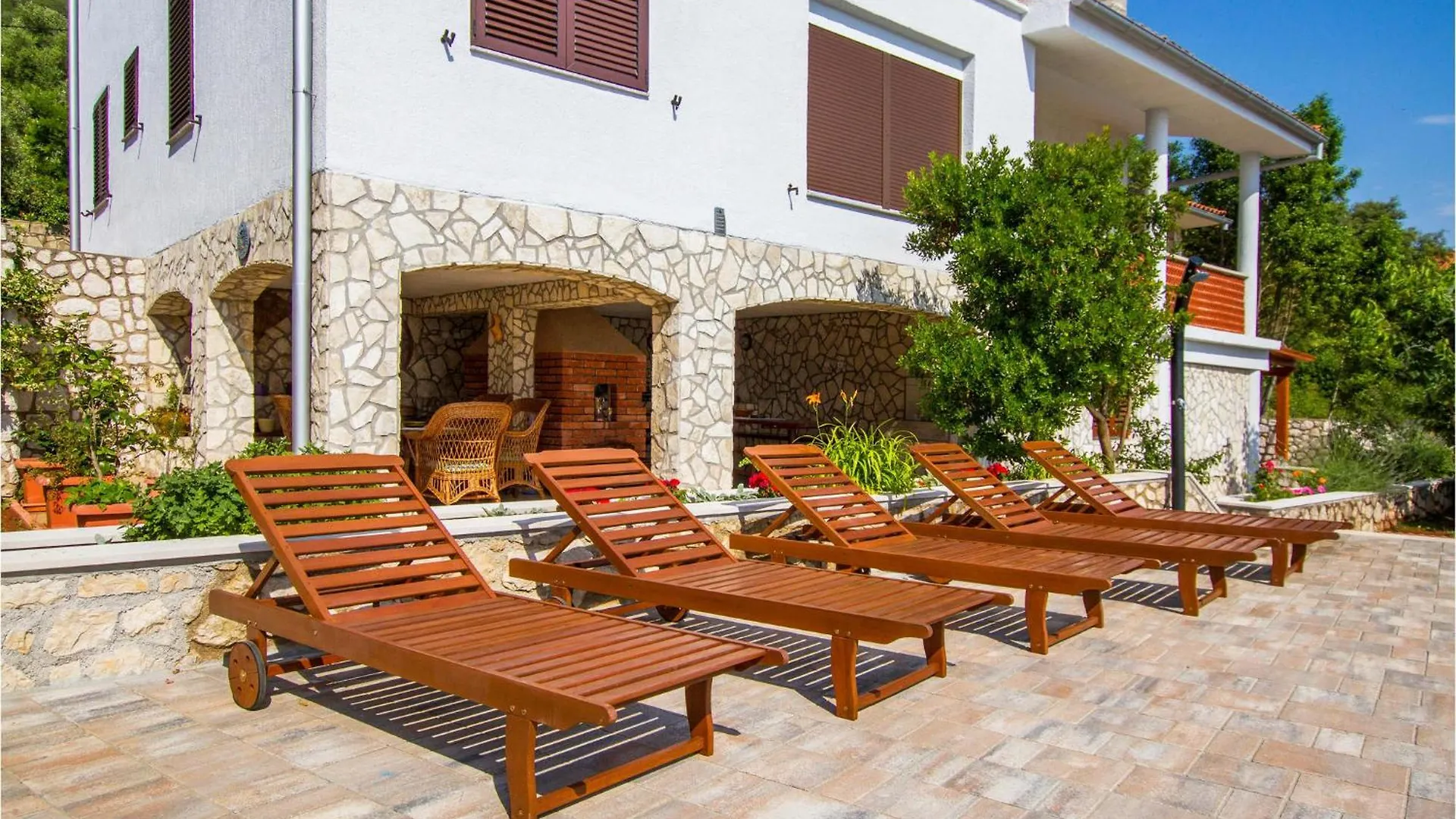 ראבני Lovely Apartment In Labin With House Sea View