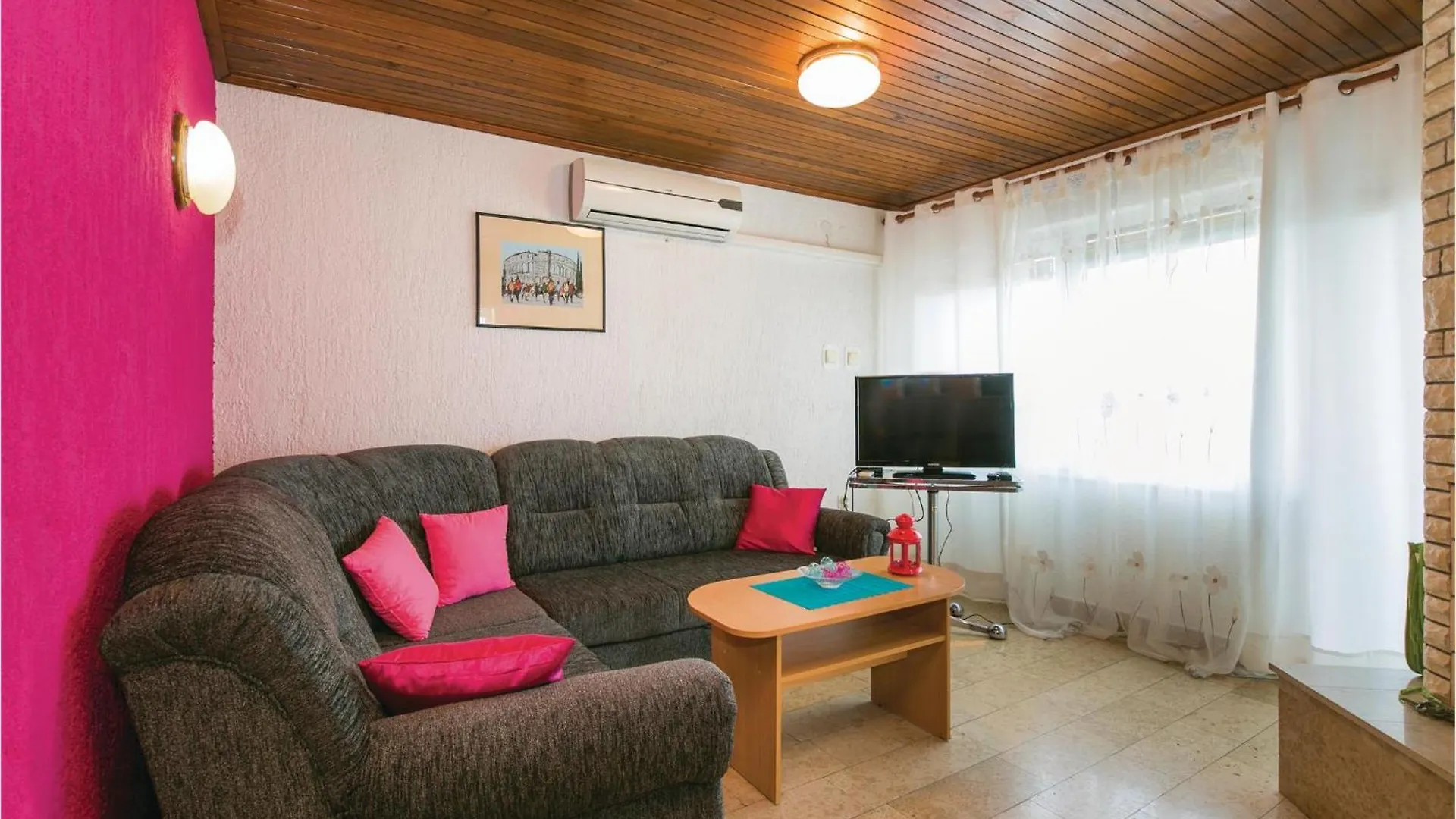 ראבני Lovely Apartment In Labin With House Sea View