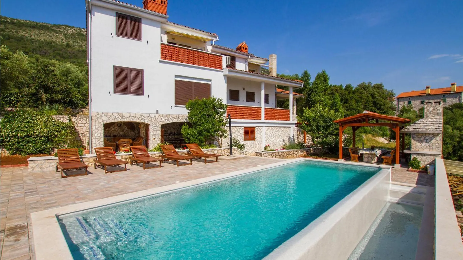 Lovely Apartment In Labin With House Sea View Ravni